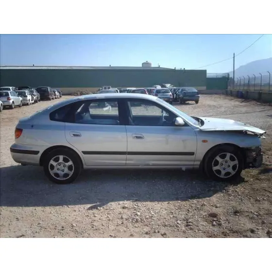 HYUNDAI ELANTRA (XD) '2003 2.0 CDRI GLS (5-PTAS.) (2004) GRIS