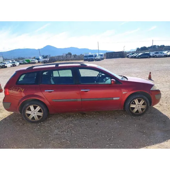 RENAULT MEGANE II FAMILIAR '2005 GRANDTOUR GRANATE