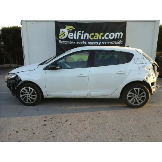 RENAULT MEGANE III BERLINA 5 P '2015 LIMITED BLANCO
