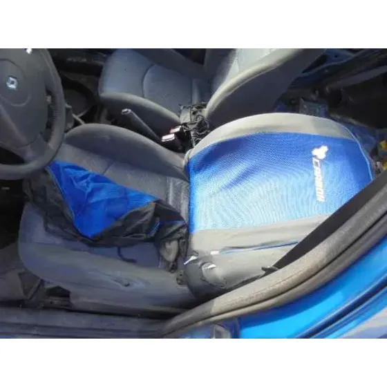 RENAULT CLIO II FASE II (B/CB0) '2001 AUTHENTIQUE AZUL