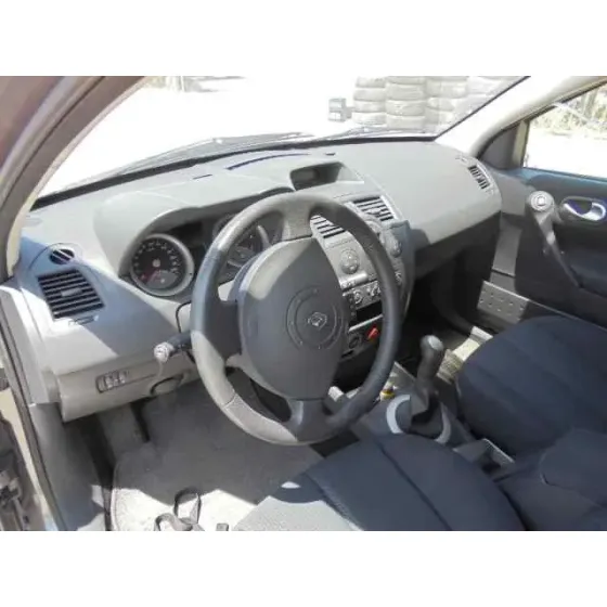 RENAULT MEGANE II BERLINA 5P '2004 CONFORT AUTHENTIQUE GRIS