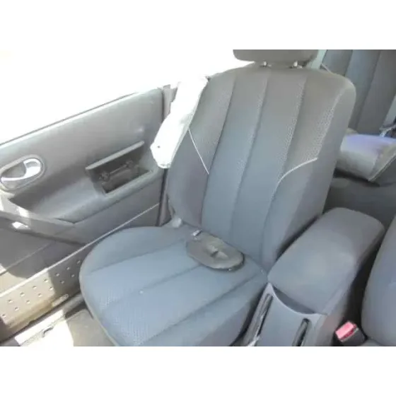 RENAULT MEGANE II BERLINA 5P '2004 CONFORT AUTHENTIQUE GRIS