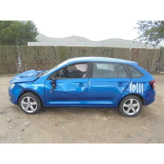 SKODA RAPID '2016 STYLE AZUL