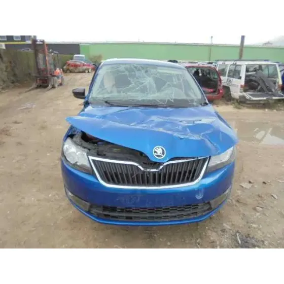 SKODA RAPID '2016 STYLE AZUL