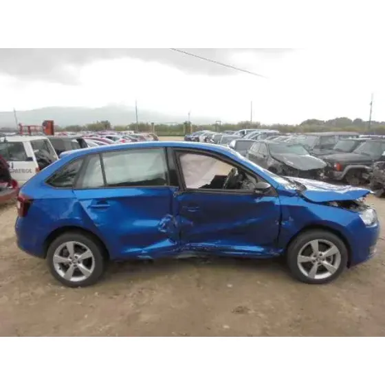 SKODA RAPID '2016 STYLE AZUL