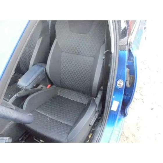 SKODA RAPID '2016 STYLE AZUL