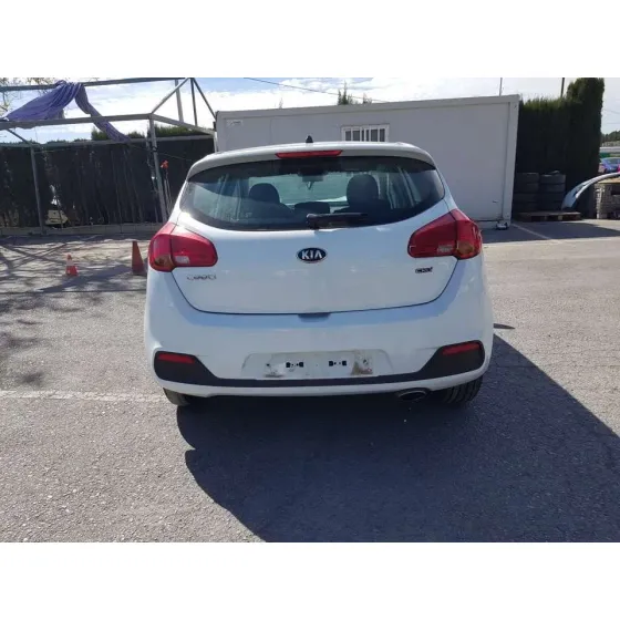 KIA CEE'D '2013 CONCEPT BLANCO