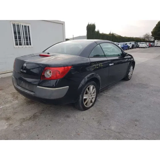 RENAULT MEGANE II COUPE/CABRIO '2005 DYNAMIQUE NEGRO