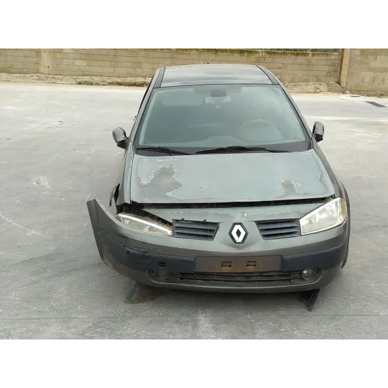 Renault MEGANE II SEDAN (LM0/1_) 2003