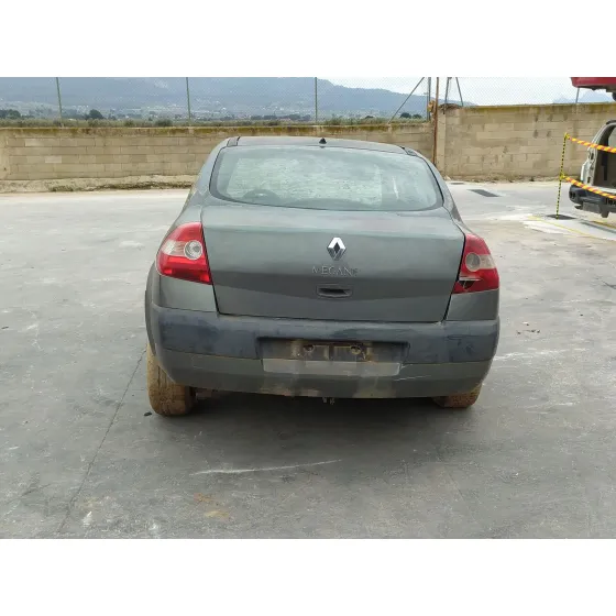 Renault MEGANE II SEDAN (LM0/1_) 2003