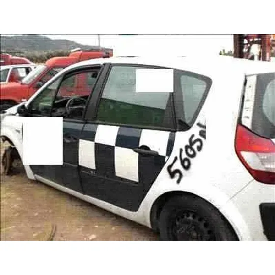 RENAULT SCENIC II '2002 AUTHENTIQUE BLANCO