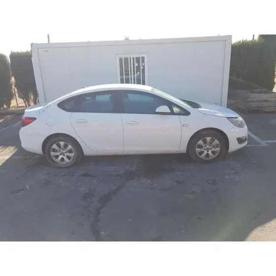 OPEL ASTRA J LIM. 4TÜRIG '2016 BUSINESS BLANCO