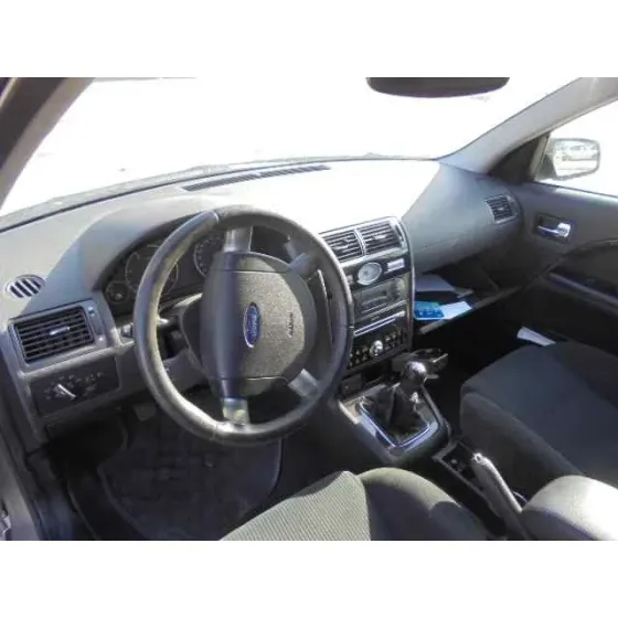 FORD MONDEO BERLINA (GE) '2003 GHIA (06.2003->) (D) DORADO