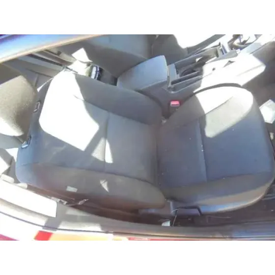 MAZDA 3 LIM. (BL) '2010 ACTIVE ROJO