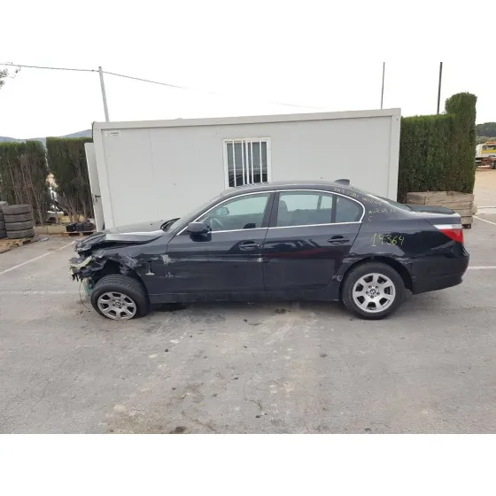 BMW SERIE 5 BERLINA (E60) '2005 520I NEGRO