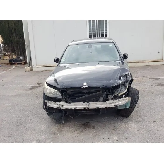 BMW SERIE 5 BERLINA (E60) '2005 520I NEGRO