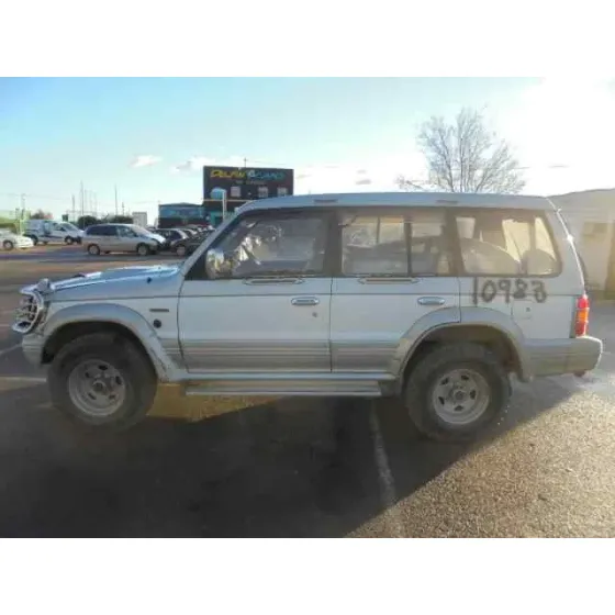 MITSUBISHI PAJERO (V44) '1994 EXCEED GRIS/BLANCO