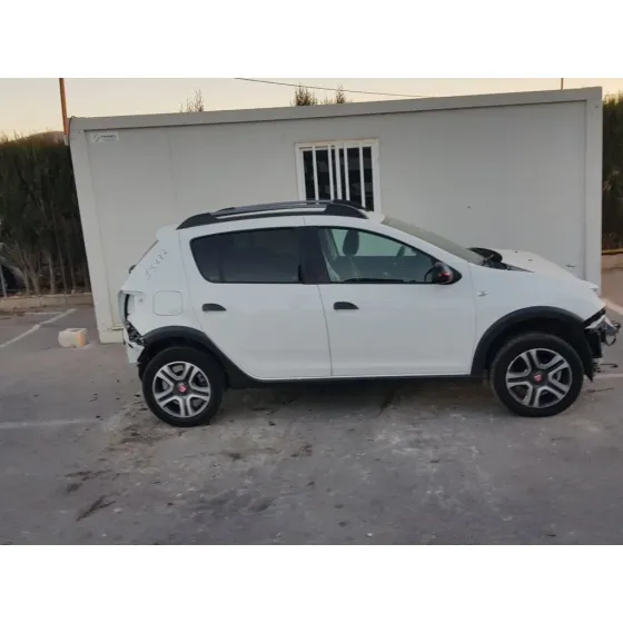 DACIA SANDERO '2020 STEPWAY BLANCO