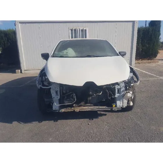 RENAULT CLIO IV '2018 LIMITED BLANCO