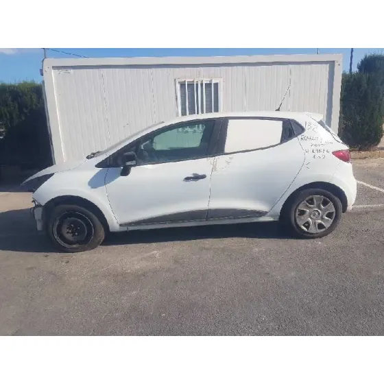 RENAULT CLIO IV '2018 LIMITED BLANCO