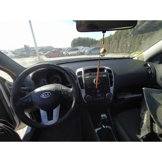 KIA CEE'D '2012 DRIVE BLANCO
