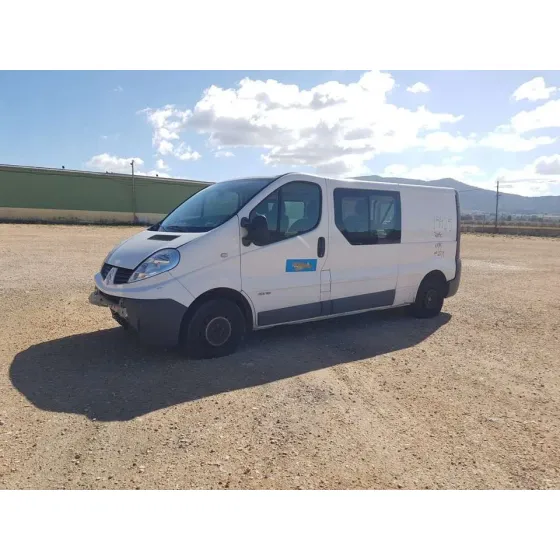RENAULT TRAFIC COMBI (AB 4.01) '2009 6 - PLAZAS, ACRISTALADO PARCIAL, COMBI CORTO BLANCO