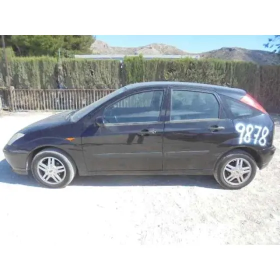 FORD FOCUS BERLINA (CAK) '2002 GHIA NEGRO