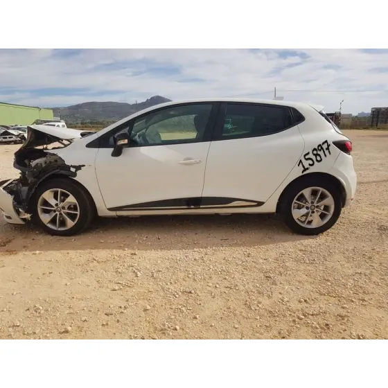 RENAULT CLIO IV '2017 LIMITED BLANCO