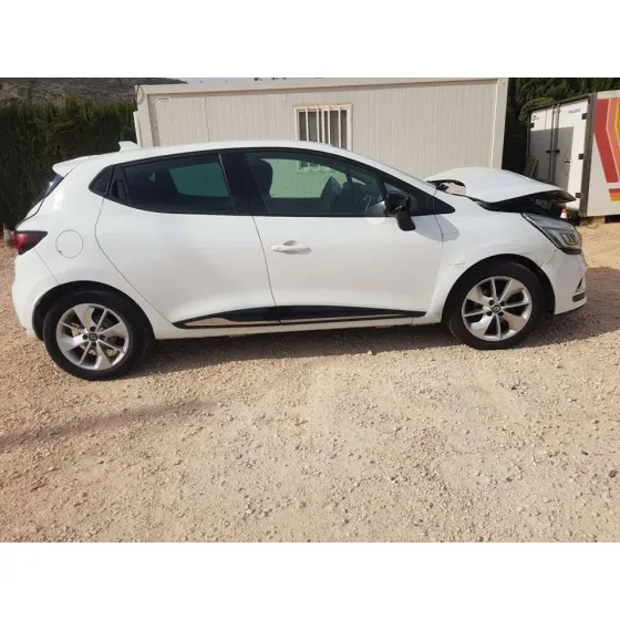 RENAULT CLIO IV '2017 LIMITED BLANCO