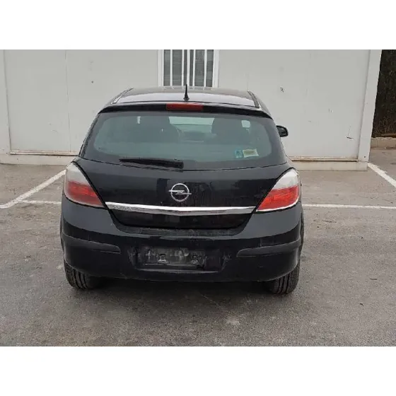 OPEL ASTRA H BERLINA '2004 ENJOY NEGRO