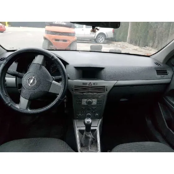 OPEL ASTRA H BERLINA '2004 ENJOY NEGRO