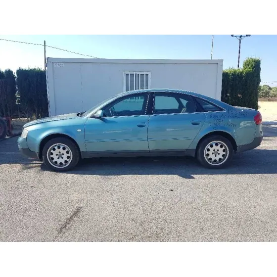AUDI A6 BERLINA (4B2) '2004 2.5 TDI QUATTRO VERDE