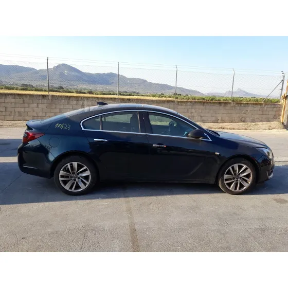 Opel INSIGNIA A (G09) 2015