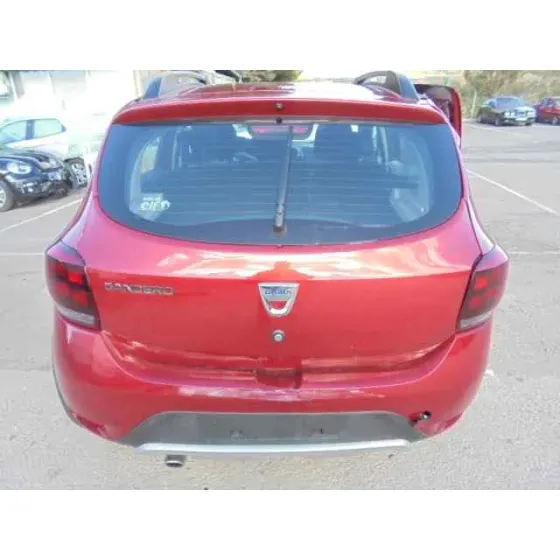 DACIA SANDERO '2018 STEPWAY GRANATE
