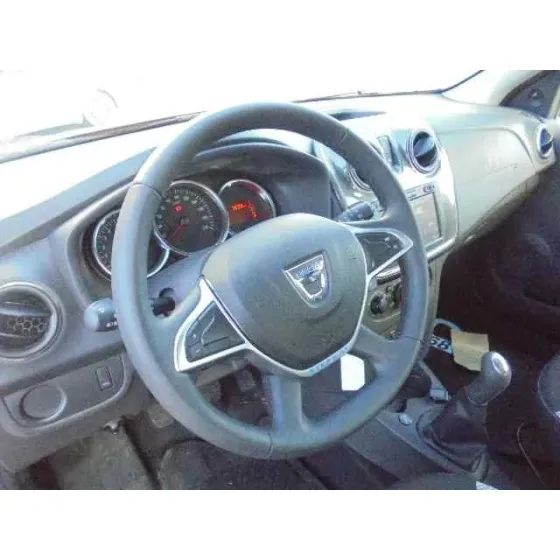 DACIA SANDERO '2018 STEPWAY GRANATE