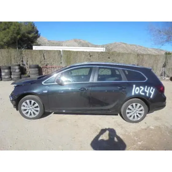 OPEL ASTRA J SPORTS TOURER '2014 SPORTIVE NEGRO
