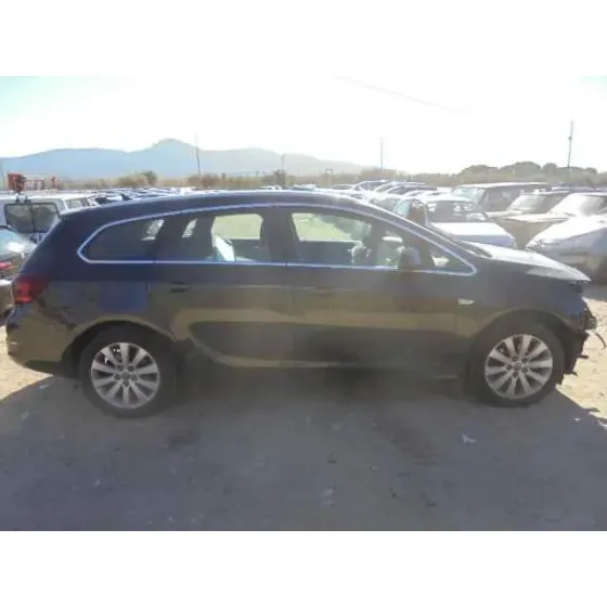 OPEL ASTRA J SPORTS TOURER '2014 SPORTIVE NEGRO