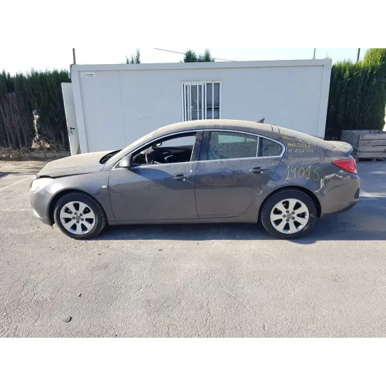 OPEL INSIGNIA BERLINA '2011 COSMO GRIS OSCURO