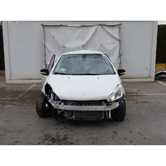 PEUGEOT 208 '2019 1.6 E-HDI FAP BLANCO