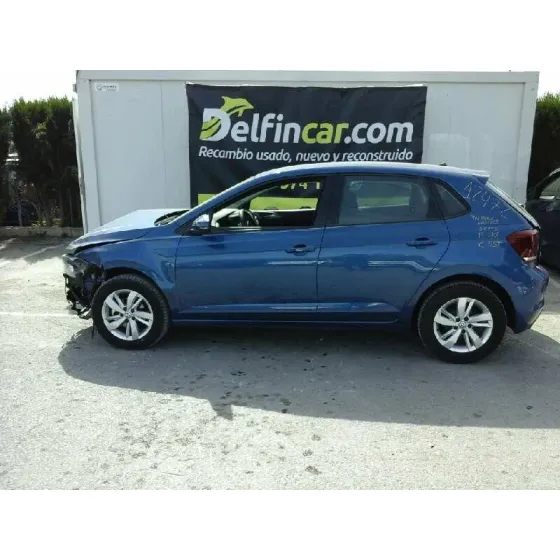 VOLKSWAGEN POLO '2018 ADVANCE AZUL