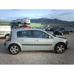 RENAULT MEGANE II BERLINA 5P RENAULT MEGANE II BERLINA 5P '2003 1.9 DCI DIESEL GRIS 2002