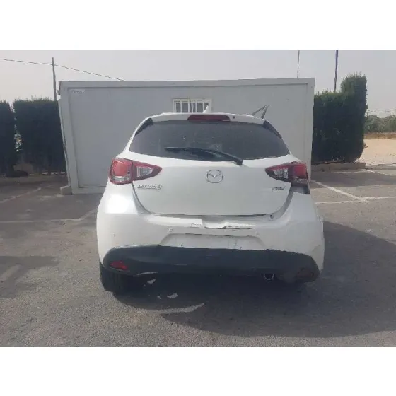 MAZDA 2 LIM. () '2017 LUXURY BLANCO