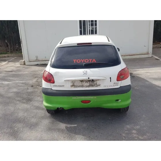 PEUGEOT 206 BERLINA '2004 XS BLANCO