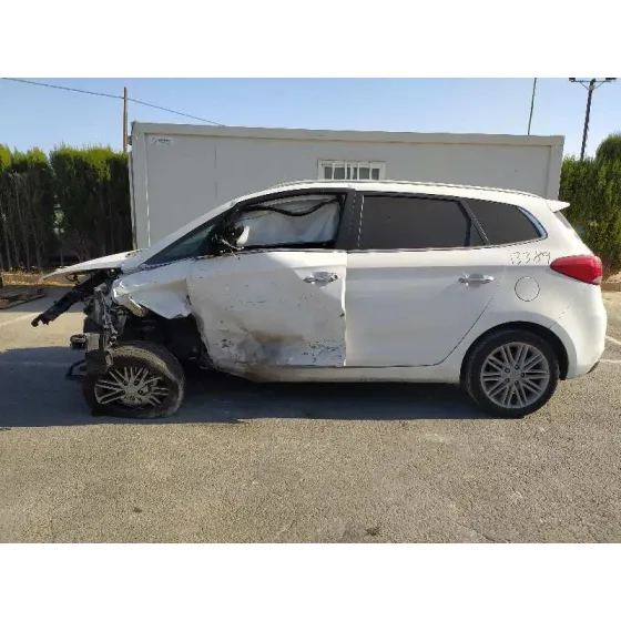 KIA CARENS ( ) '2017 BASIC BLANCO