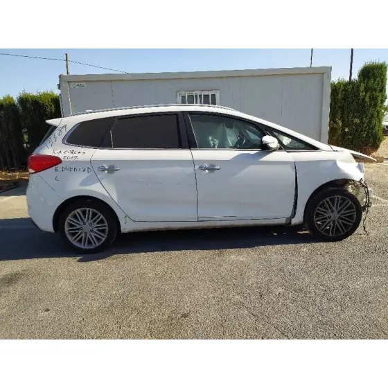 KIA CARENS ( ) '2017 BASIC BLANCO