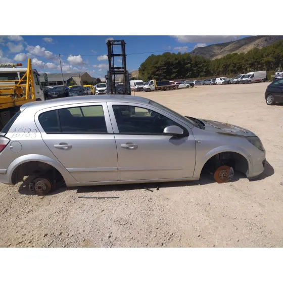 Opel ASTRA H (A04) 2004