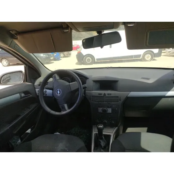 Opel ASTRA H (A04) 2004