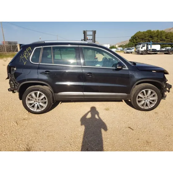 VOLKSWAGEN TIGUAN (5N1) '2013 ADVANCE BLUEMOTION NEGRO