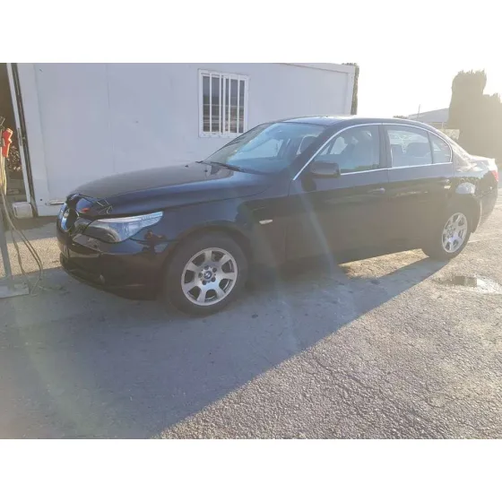 BMW SERIE 5 BERLINA (E60) '2005 520D NEGRO