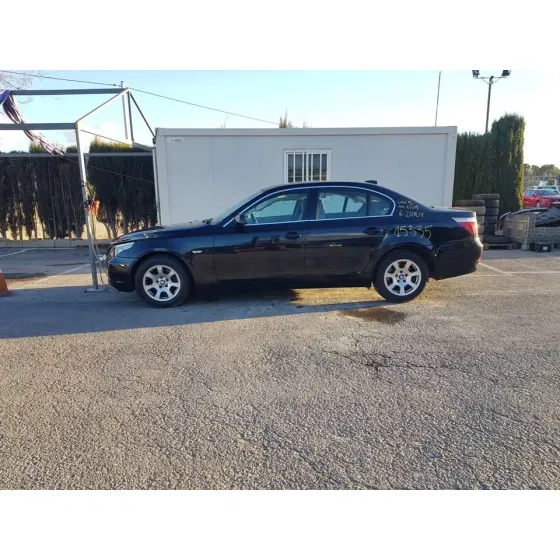 BMW SERIE 5 BERLINA (E60) '2005 520D NEGRO